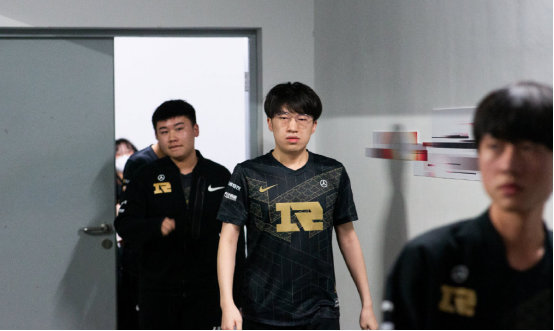 例如范德贝 例如范德贝